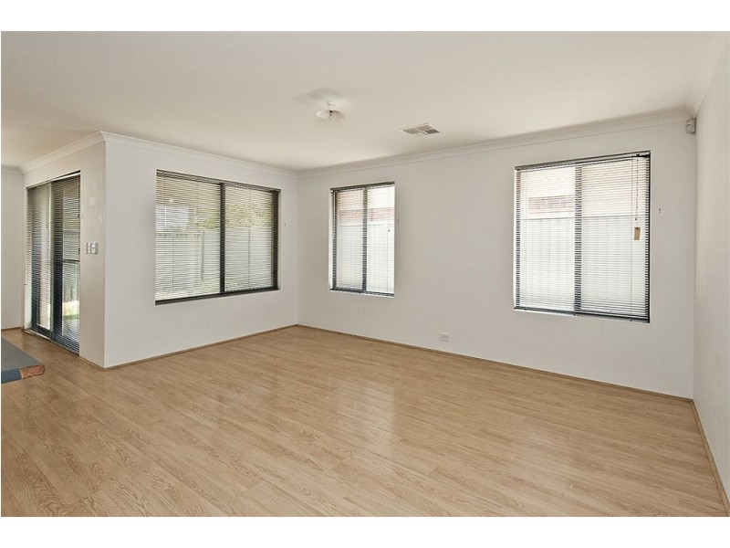 11b Wood Ave, Waroona WA 6215