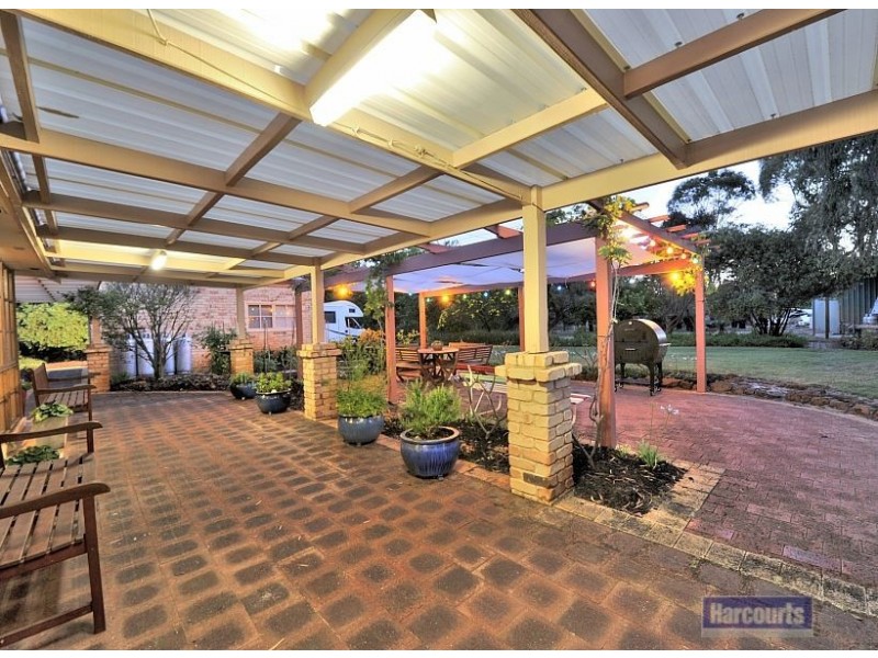 64 Nutbush Avenue, Falcon WA 6210