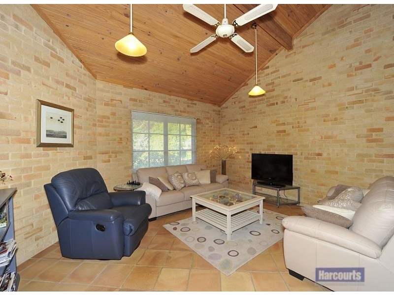 64 Nutbush Avenue, Falcon WA 6210