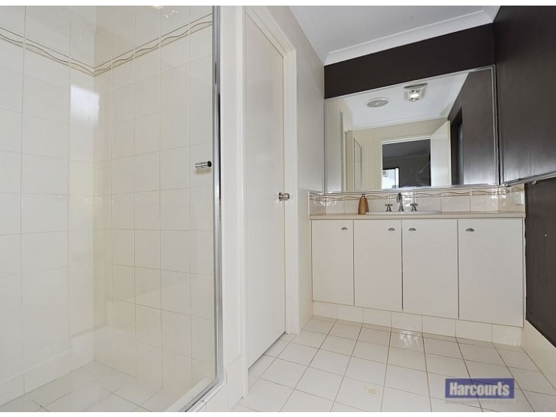 17 Mawson Grange, Lakelands WA 6180