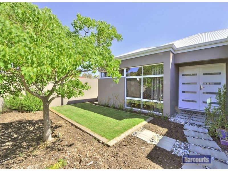 5 Agonis Way, Wannanup WA 6210