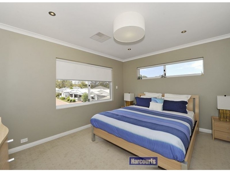33 Len Howard Drive, Erskine WA 6210
