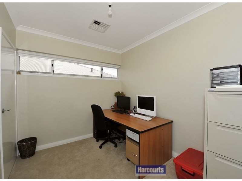 33 Len Howard Drive, Erskine WA 6210