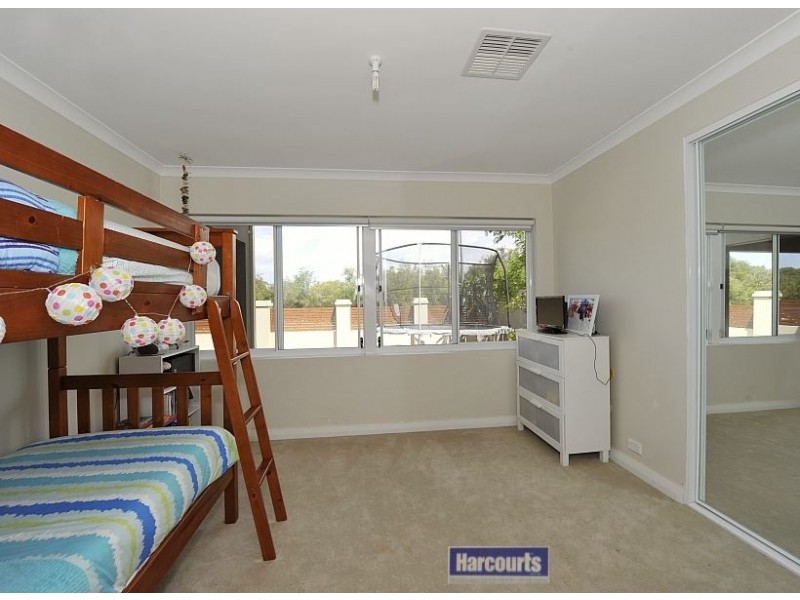 33 Len Howard Drive, Erskine WA 6210