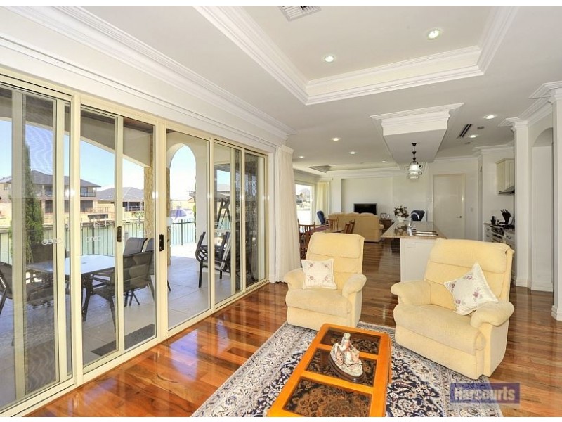 7 Twilight Court, Dudley Park WA 6210