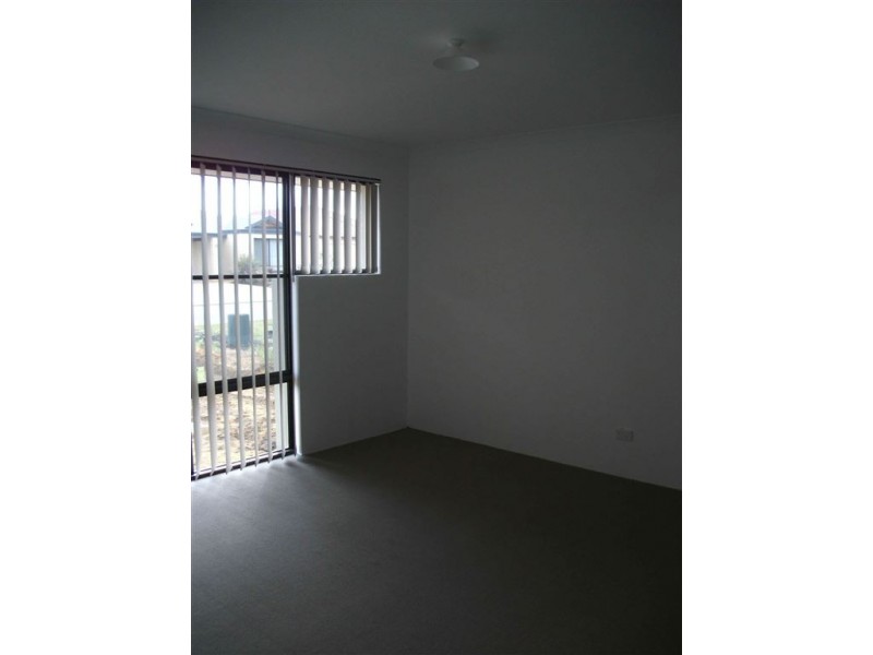 18 MENNA BRACE, Greenfields WA 6210