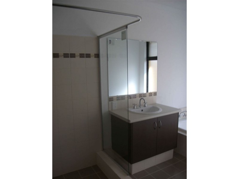 18 MENNA BRACE, Greenfields WA 6210
