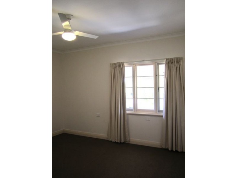 9 De Hamel Street, Waroona WA 6215