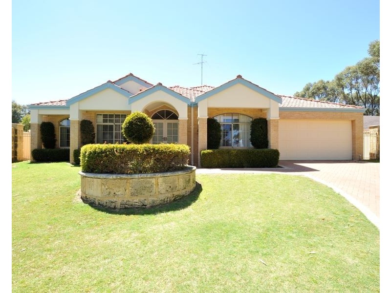 18 Monroe Retreat, Meadow Springs WA 6210