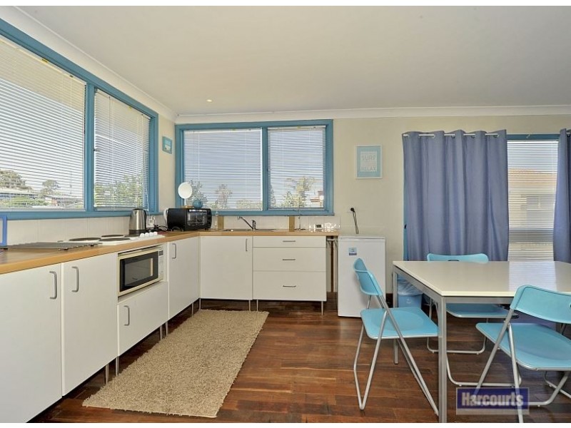 16 Leander Street, Falcon WA 6210