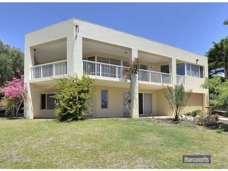 3 Janis Street, Halls Head WA 6210