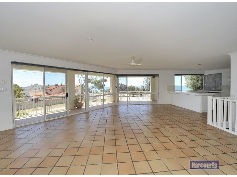 3 Janis Street, Halls Head WA 6210