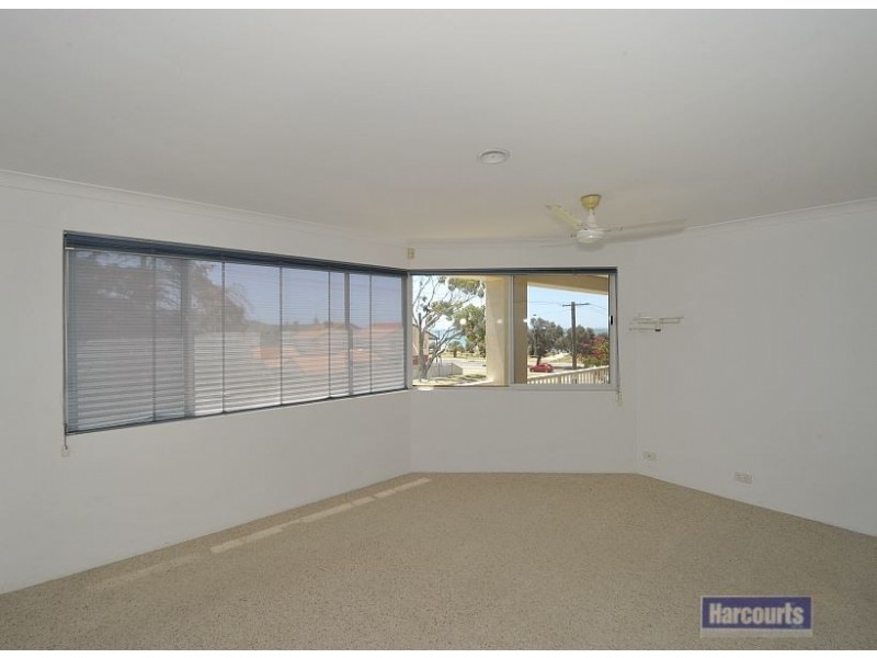 3 Janis Street, Halls Head WA 6210