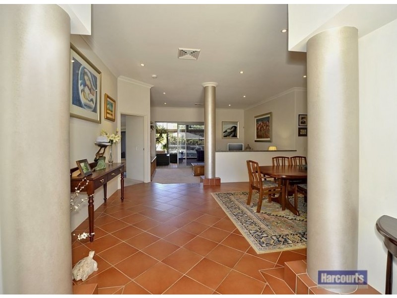 9 Quayside Close, Halls Head WA 6210