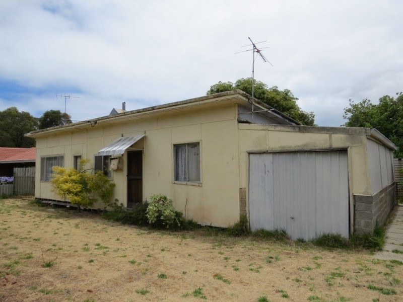 14 First Avenue, Mandurah WA 6210