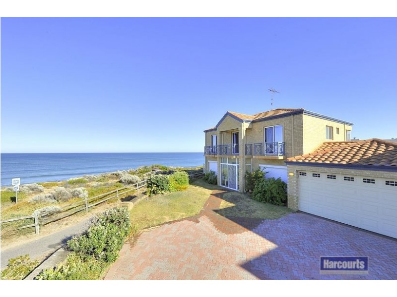 2/21 Caravel Way, Halls Head WA 6210