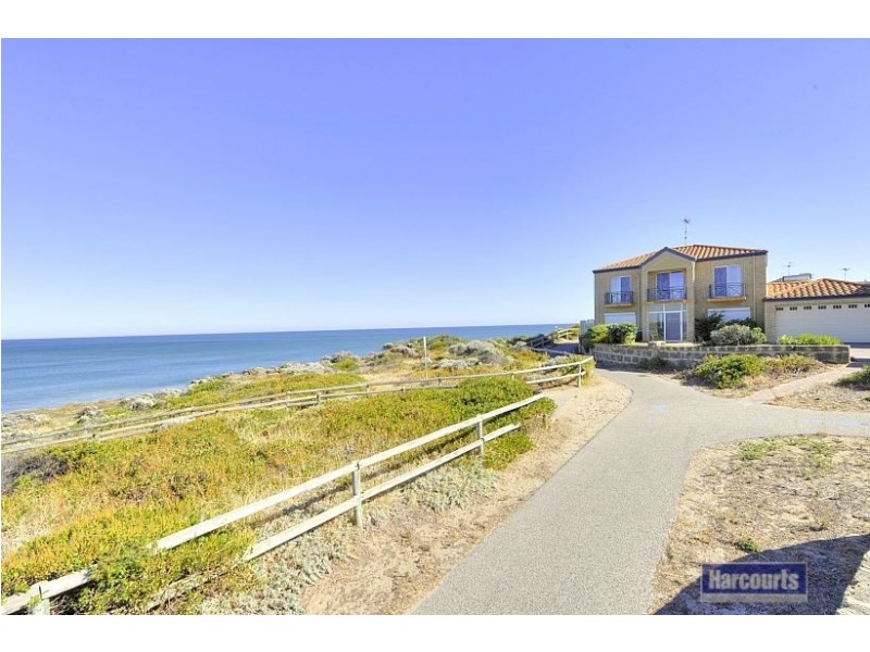 2/21 Caravel Way, Halls Head WA 6210