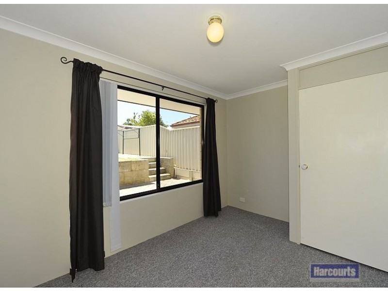 57 Floribunda Avenue, Halls Head WA 6210