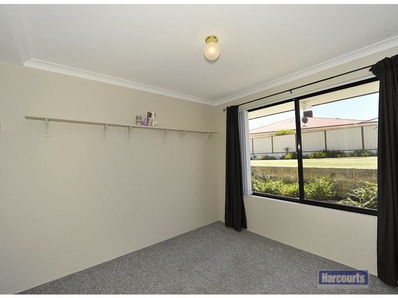 57 Floribunda Avenue, Halls Head WA 6210