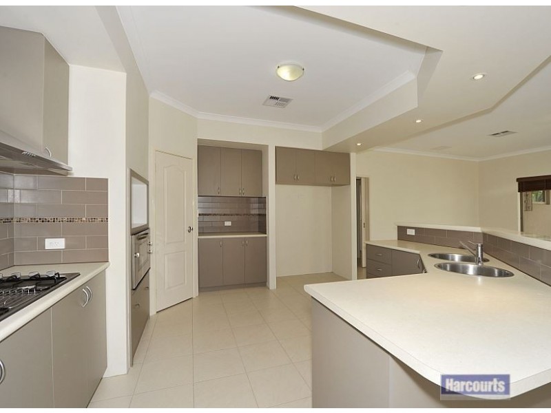 63 Midsummer Circle, Pinjarra WA 6208