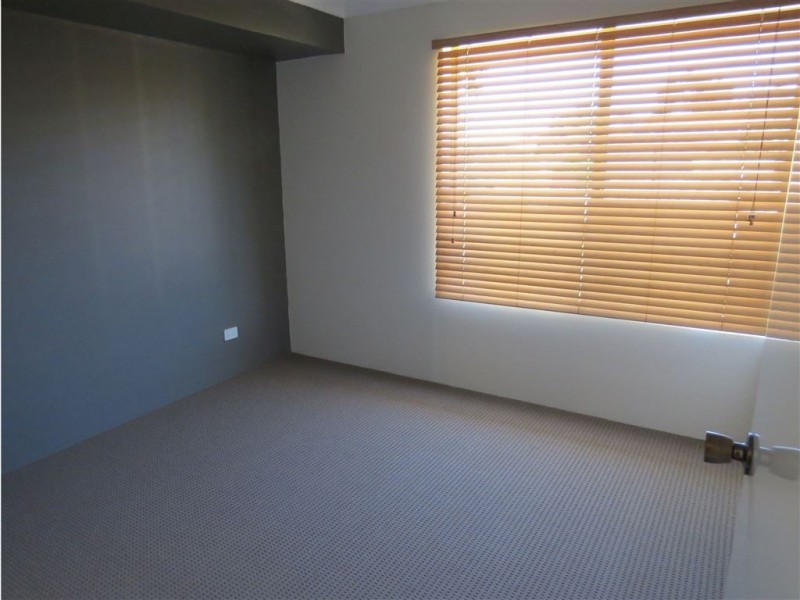 11/A Westbourn Pass, Erskine WA 6210