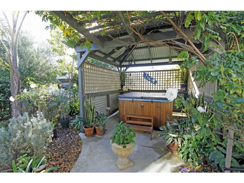 28 Dampier Avenue, Falcon WA 6210