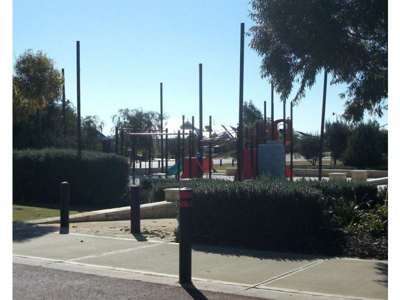 94 Cawana Parkway, Lakelands WA 6180