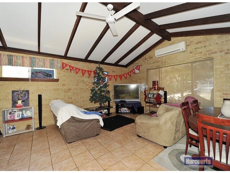 7 Derek Road, Coodanup WA 6210