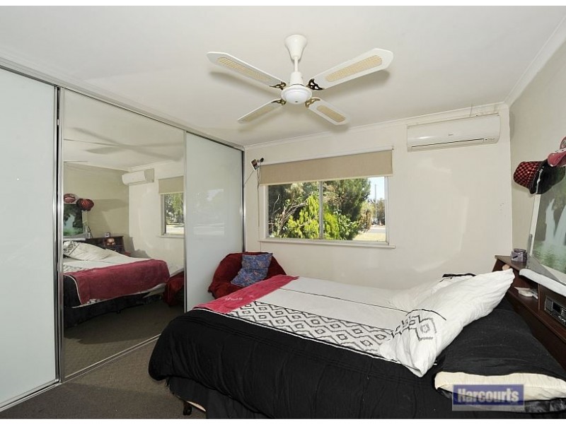 7 Derek Road, Coodanup WA 6210