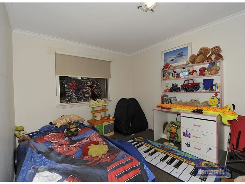 7 Derek Road, Coodanup WA 6210