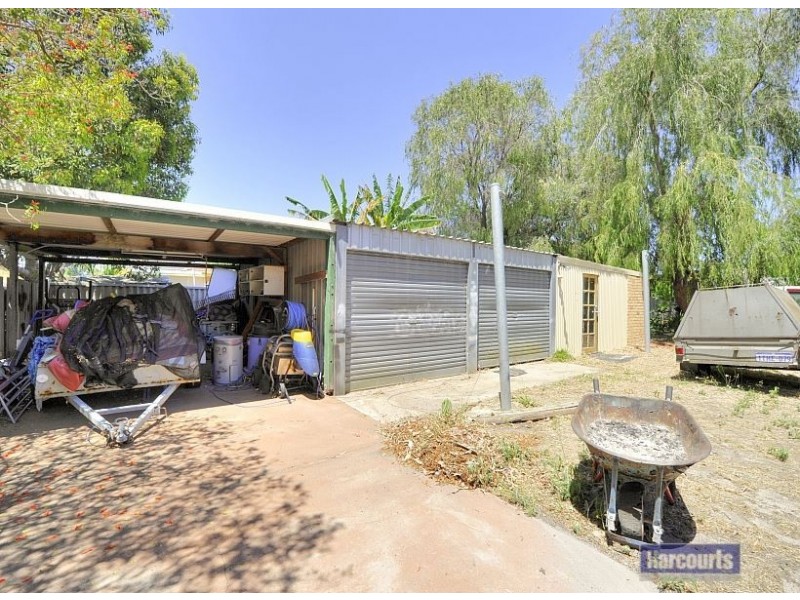 7 Derek Road, Coodanup WA 6210