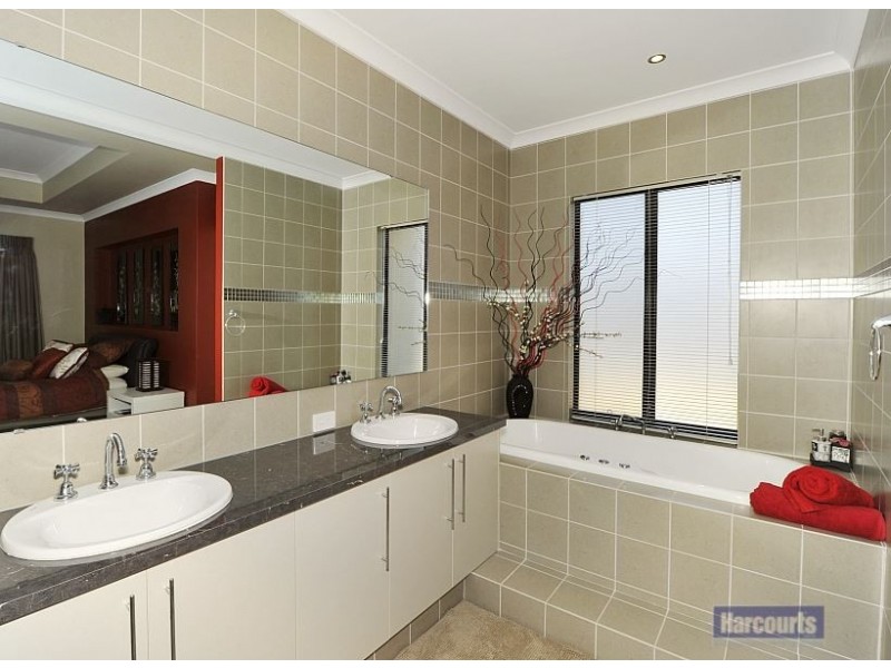 5 Frederick Way, Wannanup WA 6210