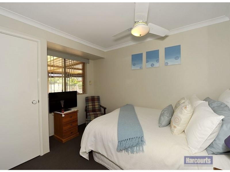 17 Tamarisk Drive, Halls Head WA 6210