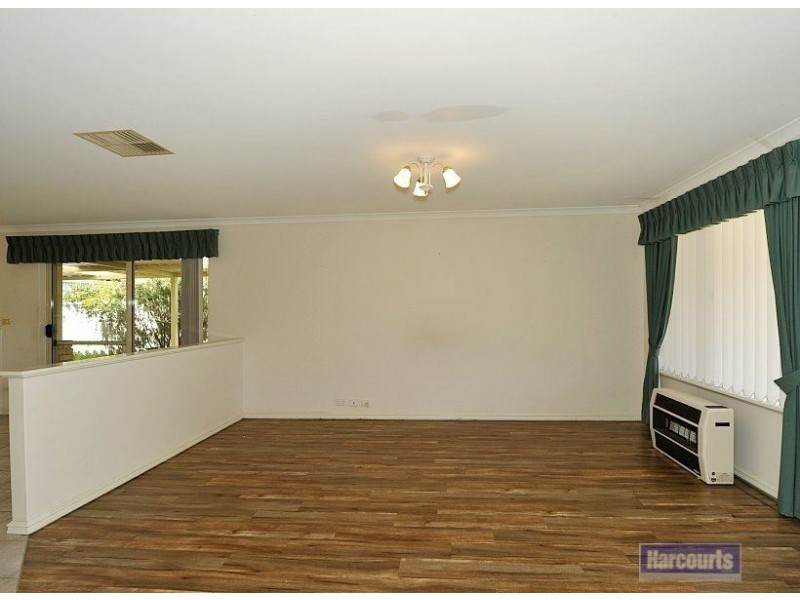 5A Boronia Close, Halls Head WA 6210