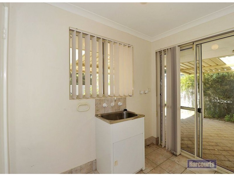 5A Boronia Close, Halls Head WA 6210