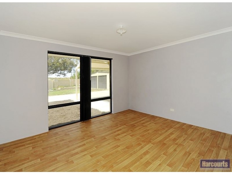 16 Calder Nook, Lakelands WA 6180