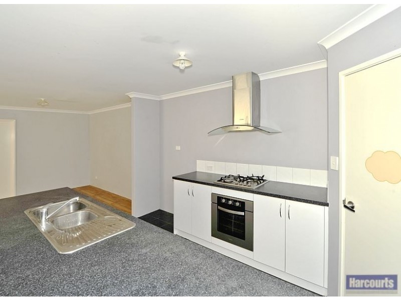 16 Calder Nook, Lakelands WA 6180