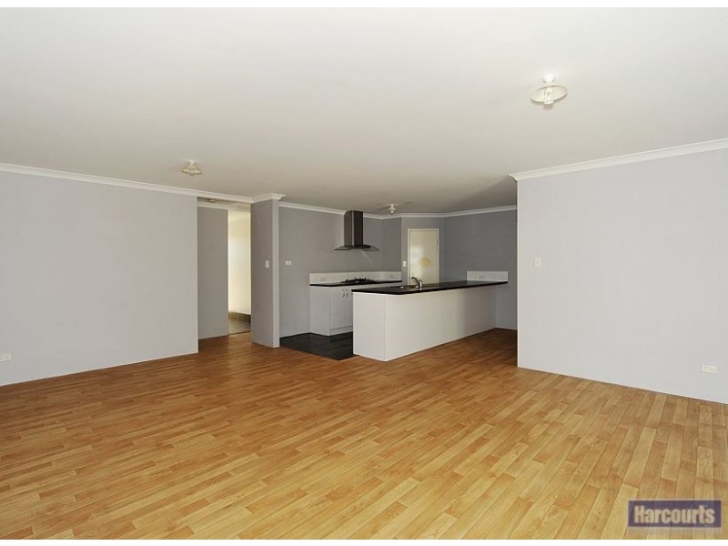 16 Calder Nook, Lakelands WA 6180