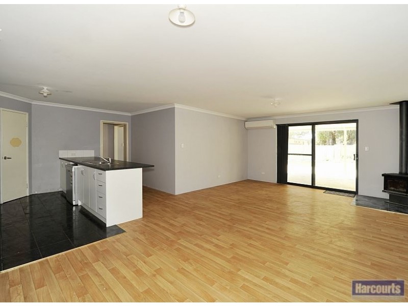 16 Calder Nook, Lakelands WA 6180