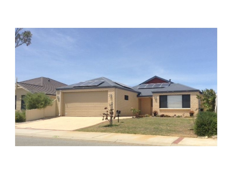 25 Banksiadale Gate, Lakelands WA 6180