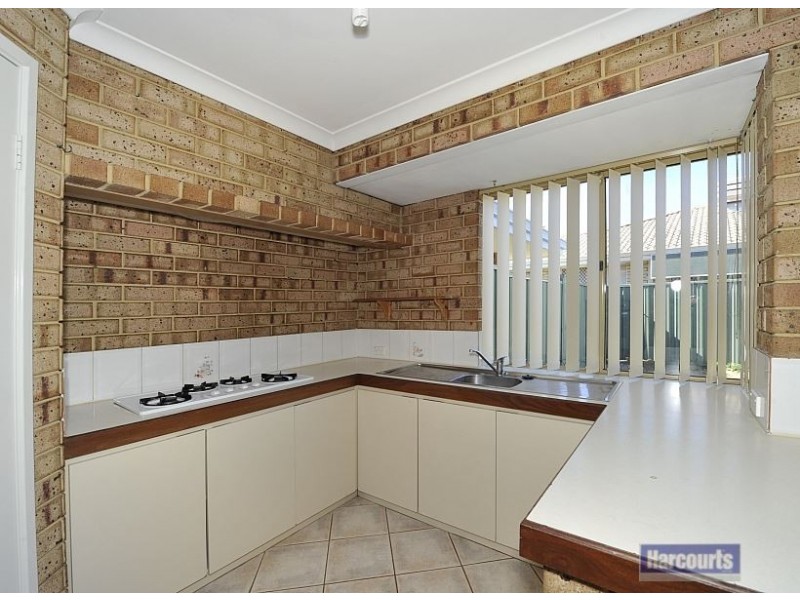 4 Falstaff Close, Greenfields WA 6210