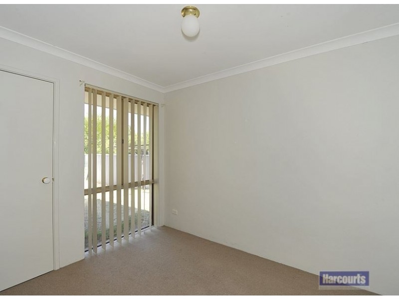 4 Falstaff Close, Greenfields WA 6210