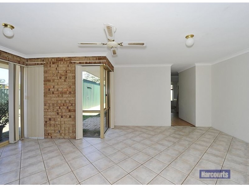 4 Falstaff Close, Greenfields WA 6210