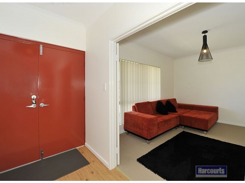 5 St Pierre Loop, Meadow Springs WA 6210