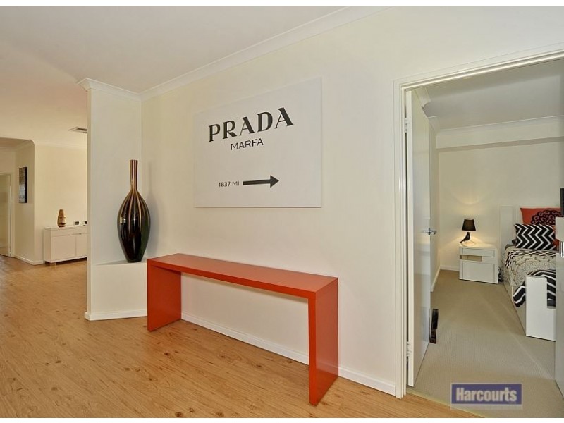 5 St Pierre Loop, Meadow Springs WA 6210