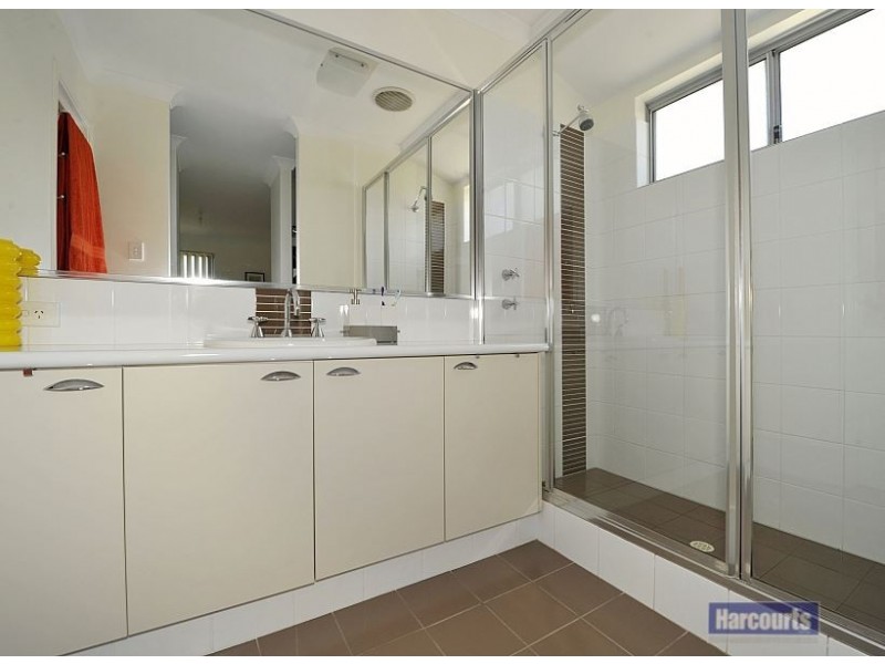 5 St Pierre Loop, Meadow Springs WA 6210