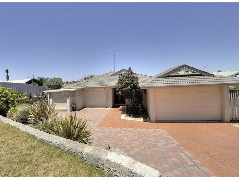 3 Pinnace Court, Halls Head WA 6210