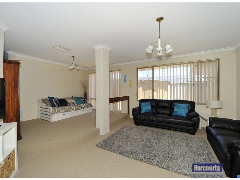 3 Pinnace Court, Halls Head WA 6210