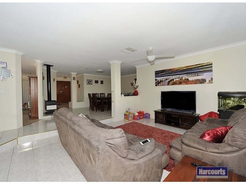 3 Pinnace Court, Halls Head WA 6210