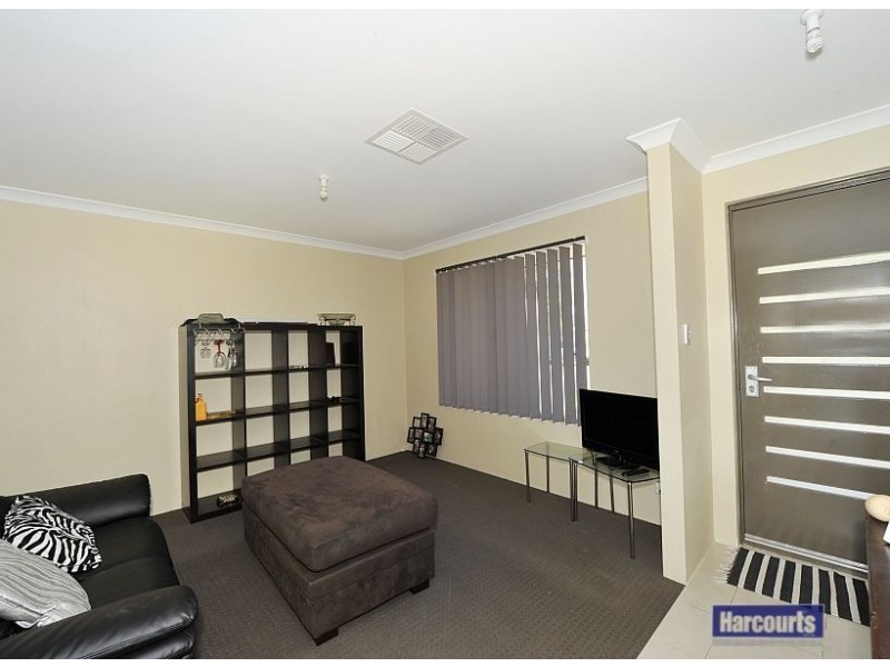 8 Regina Gardens, Greenfields WA 6210